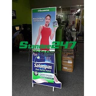 Standee gia công khung sắt